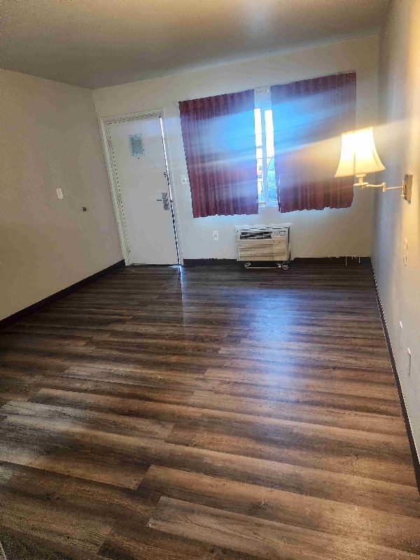 316 S Pioneer Way