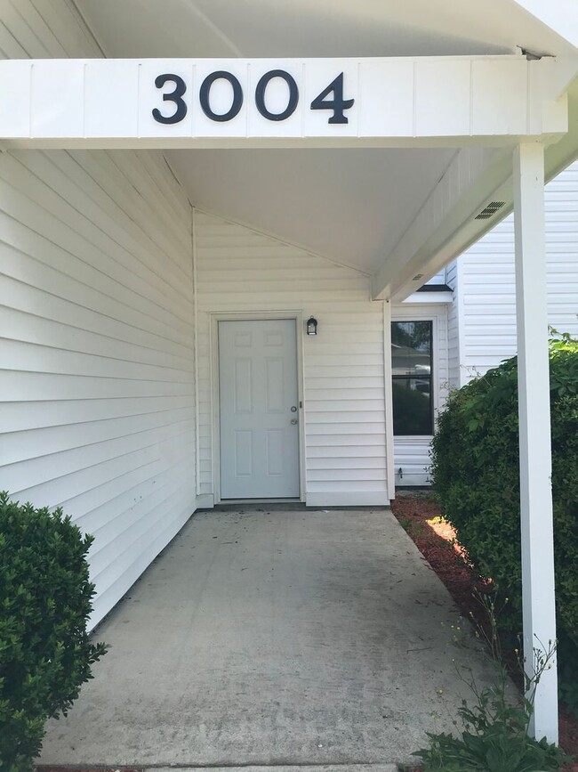 3004 Steeple Chase Ct in Jacksonville, NC - Building Photo - Building Photo