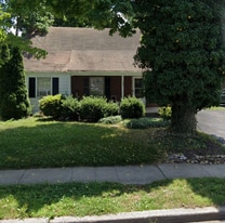 621 Greenbrook Rd in North Plainfield, NJ - Building Photo