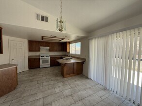 57073 Juarez Dr in Yucca Valley, CA - Building Photo - Building Photo