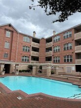 2111 Welch St in Houston, TX - Building Photo - Building Photo