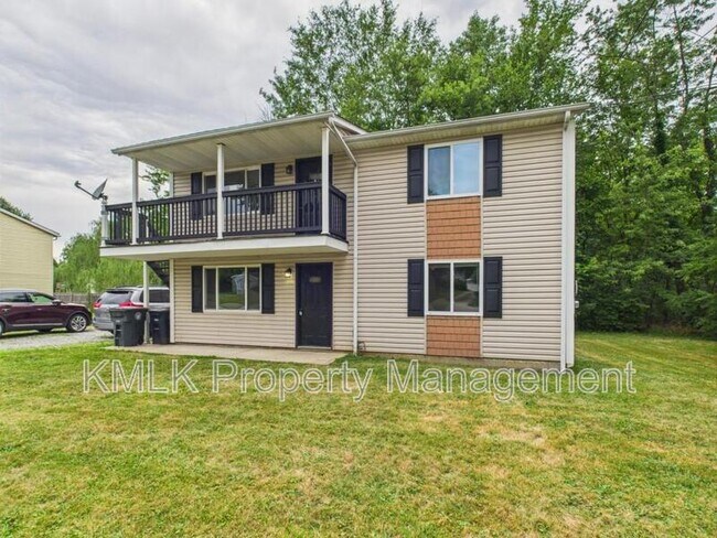 1837 Faye Rd in Akron, OH - Building Photo - Building Photo