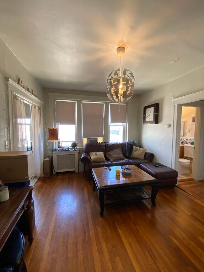 property at 52 Brainerd Rd