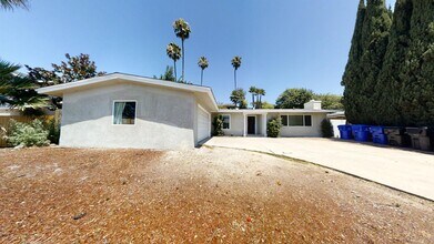 5216 College Gardens Ct in San Diego, CA - Building Photo - Building Photo