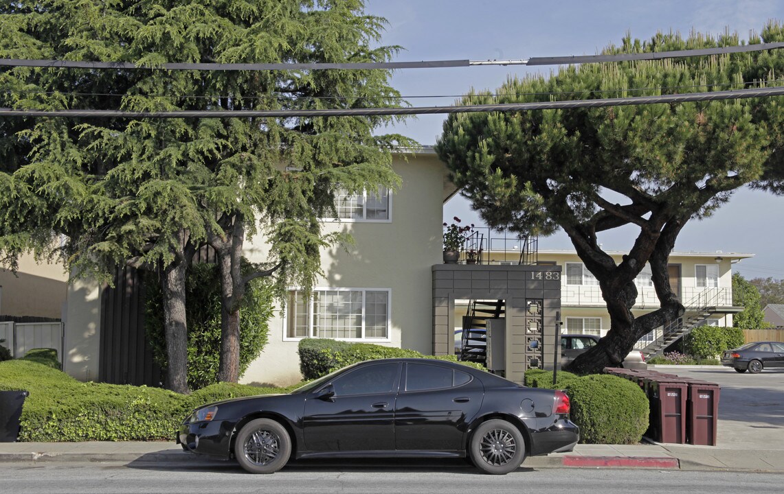 1483 150th Ave in San Leandro, CA - Foto de edificio