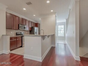 9823 Tapestry Park Circle in Jacksonville, FL - Building Photo - Building Photo