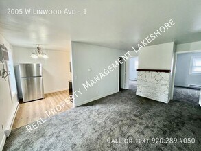 2005 W Linwood Ave in Oshkosh, WI - Building Photo - Building Photo