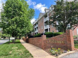 301 Queens Rd in Charlotte, NC - Building Photo