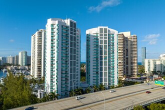 The Parc at Turnberry in Aventura, FL - Building Photo - Building Photo