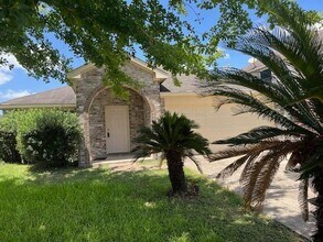 2406 Hawthorne Brook Ln in Fresno, TX - Building Photo - Building Photo