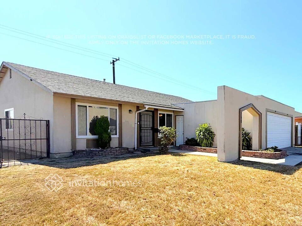 748 E Turmont St in Carson, CA - Building Photo