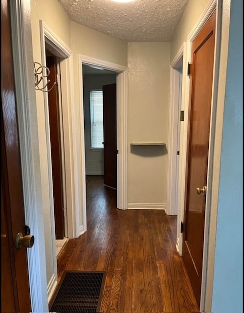 1135 Harwood Rd in Des Peres, MO - Building Photo - Building Photo