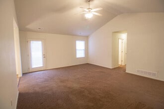 1424 Bodie Dr in Columbia, MO - Building Photo - Building Photo