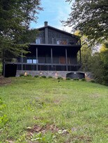 1393 NY-296 in Hunter, NY - Building Photo
