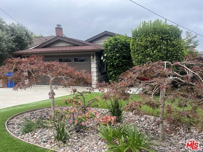 1019 Camino Real in Redondo Beach, CA - Building Photo - Building Photo