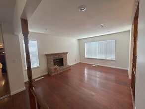 1312 Shaddick Dr in Antioch, CA - Foto de edificio - Building Photo