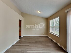 5220 Bogey Dr in Indianapolis, IN - Building Photo - Building Photo