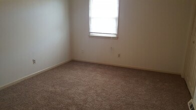 1422 Ashbourne Dr in Lynchburg, VA - Building Photo - Building Photo