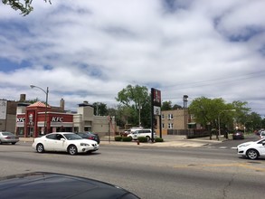 6020-6026 W North Ave in Chicago, IL - Foto de edificio - Building Photo