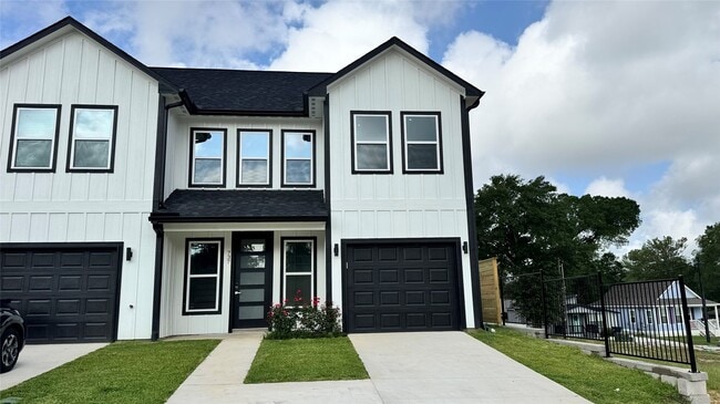 property at 700 Ebenezer Ln