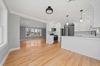 473 Newport Ave in Quincy, MA - Building Photo - Building Photo