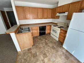 32554 7th Ave in Spirit Lake, ID - Building Photo - Building Photo