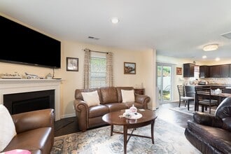 1642 Gaston Mountain Dr in Dallas, NC - Building Photo - Building Photo