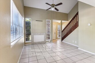 6704 Windsor Hollow Dr in San Antonio, TX - Building Photo - Building Photo