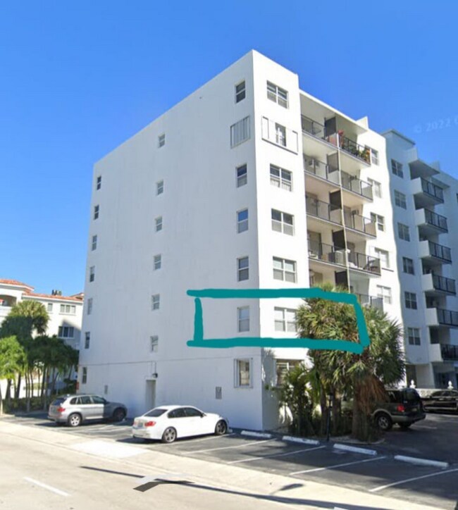 property at 3000 Riomar St