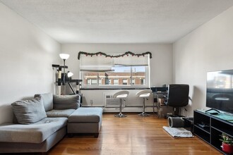 239 Kelton St in Boston, MA - Building Photo - Building Photo