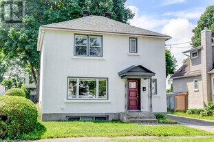 22 Wolff St in Ottawa, ON - Building Photo
