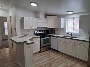 2170 OR-238 in Jacksonville, OR - Building Photo - Building Photo