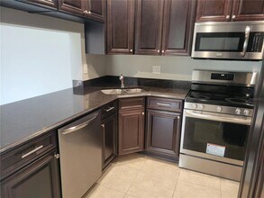 1308 Pine Ridge Cir E in Tarpon Springs, FL - Building Photo - Building Photo