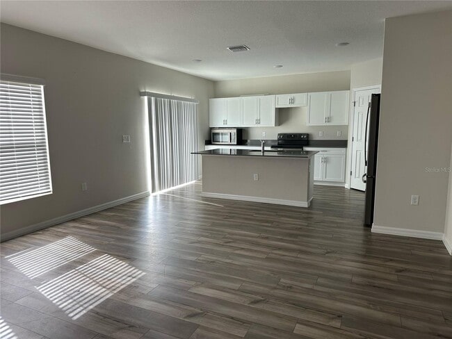 1572 Ellesmere Ave in Haines City, FL - Building Photo - Building Photo