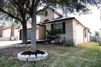 16611 Tenaca Tr in San Antonio, TX - Building Photo - Building Photo