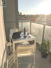 15 Singer Ct in Toronto, ON - Building Photo - Building Photo