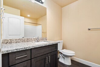 12614 Ambaum Blvd SW in Seattle, WA - Building Photo - Building Photo