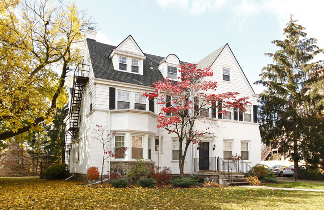 816 Tappan St in Ann Arbor, MI - Foto de edificio - Building Photo