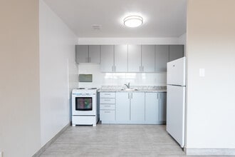 Parkridge Apartments in Toronto, ON - Building Photo - Interior Photo