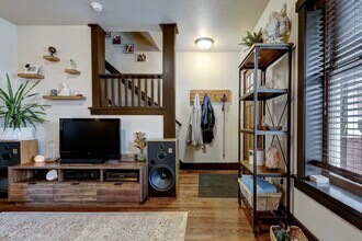 658 S 26th Ave in Omaha, NE - Building Photo - Building Photo