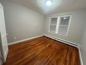 77 Green St in Lynn, MA - Foto de edificio - Building Photo