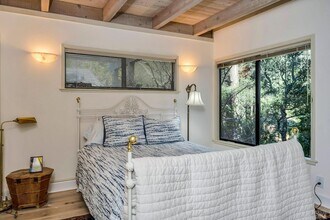 522 Meadowood Ln in St Helena, CA - Building Photo - Building Photo