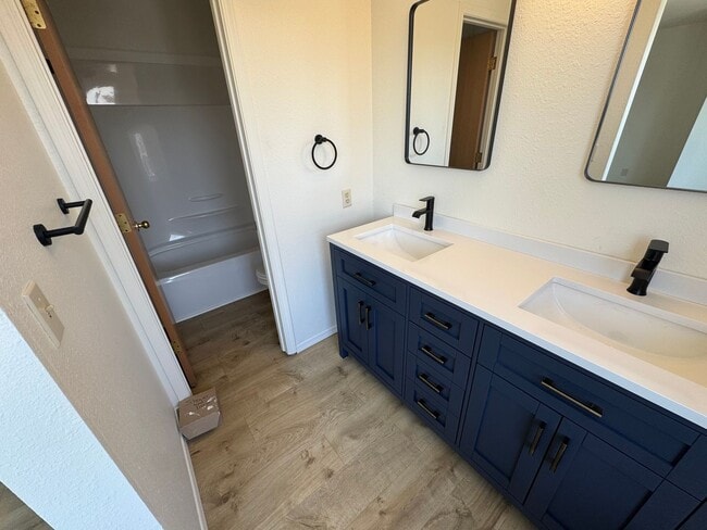 property at 1729 W Kagy Blvd
