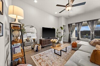 2516 Briarbrook Dr in Denton, TX - Building Photo - Building Photo