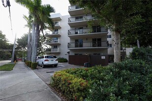 1918 Brickell Ave, Unit 201 in Miami, FL - Building Photo