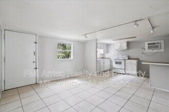 722 W Central Ave in Winter Haven, FL - Building Photo - Building Photo