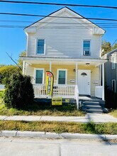 1317 18th St in Chesapeake, VA - Foto de edificio - Building Photo