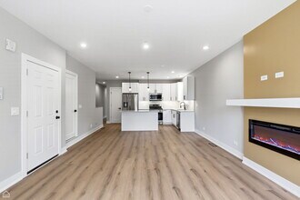 2718 Budd St in River Grove, IL - Foto de edificio - Building Photo