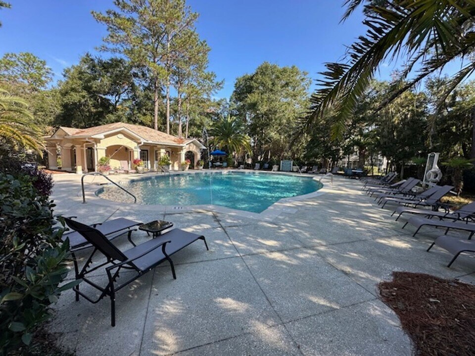 4 Indigo Run Dr in Hilton Head Island, SC - Building Photo