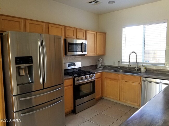property at 646 E El Monte Pl